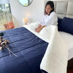 ISATEX HOME - Edredón Sherpa Premium Azul Marino 1.5 Plaza