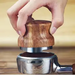 LIMA CON CAFEINA - Distribuidor Nivelador 51mm - de madera para compactar café PREMIUM