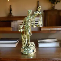 MFAP BRONCERIA Y ANTIGUEDADES - Dama de la justicia 19 cm en bronce fundido - Diosa de la balanza DMDJ19