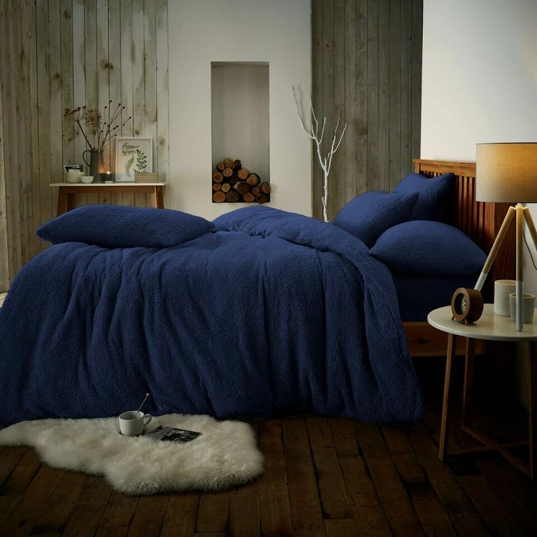 Cubrecama PLAZA Y MEDIA de peluche pelo corto AZUL