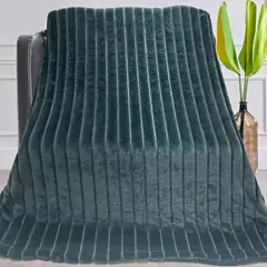 CASATEX - Manta Antialérgica Piel de Conejo Alto Relieve Raya 2PLAZAS Green