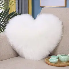 GENERICO - COJIN CORAZON PELO LARGO 35X35 BLANCO