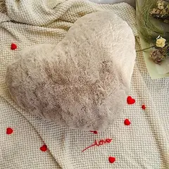 GENERICO - COJIN CORAZON PELO CORTO 35X35 BEIGE