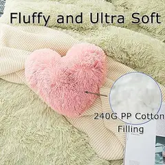 GENERICO - COJIN CORAZON PELO LARGO 35X35 ROSADO BEBE