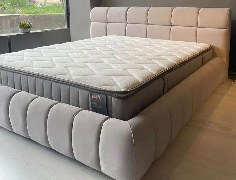 Cama Box Tarima + Cabecera Luxe Beige King