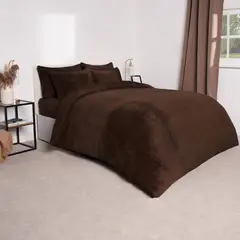 GENERICO - COLCHA Y DOS FUNDAS DE ALMOHADAS 2 PLAZAS DE PELUCHE PELO CORTO MARRÓN