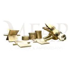 MFAP BRONCERIA Y ANTIGUEDADES - Juego de sapo en bronce pulido 14 piezas