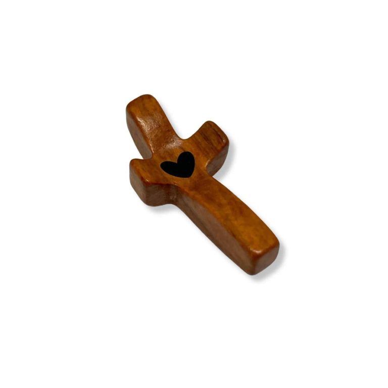 Cruz de Mano en Madera de Nogal