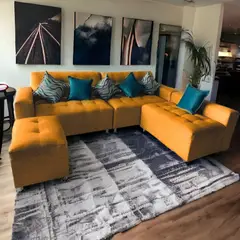 TODO SOBRE HOGAR - Sofá Seccional París 3 cuerpos + puff - Mostaza