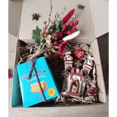 GENERICO - Gift Box Navidad Artesanía Ayacuchana + Panetoncito + Ramito Navideño