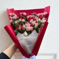 GENERICO - Ramo Mini Rosas Rojas y Rosadas