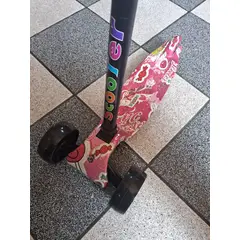 GENERICO - SCOOTER PLEGABLE PARA NIÑOS Y NIÑAS CON LUCES LED GRAFFITTI