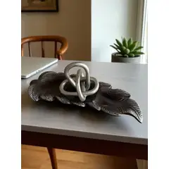 MAP DESIGN HOME - Centro de Mesa Hoja Nudo 36x13x15 cm