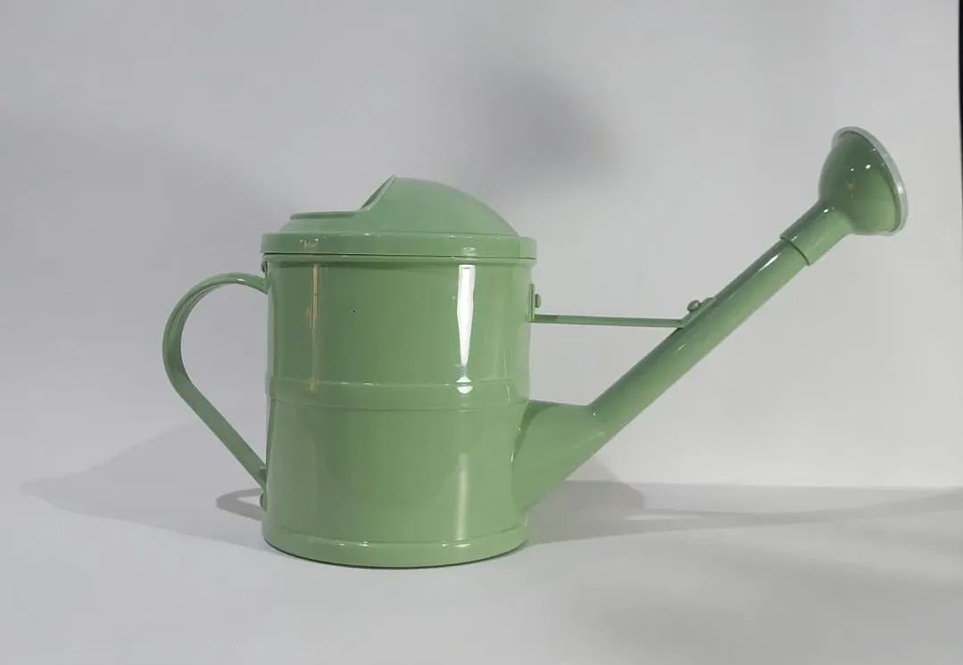 REGADERA DE 1.5L DE PLÁSTICO MOD VINTAGE VERDE C/ ROCIADOR DE JARDINERÍA. PLASTIMACETA LÍN DELUXE