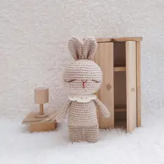 BE CRAFTY - Muñeco Peluche de Apego Juguete Artesanal Conejo Avena Tejido a Mano en Hilo Antialérgico +6 Meses