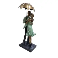 GENERICO - Figura Decorativa Pareja Enamorada con Paraguas  - Adorno Romántico Regalo Ideal para San Valentín