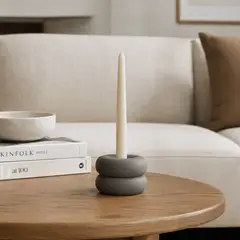 LAR DANIELSEN - Candelabro de cerámica gris