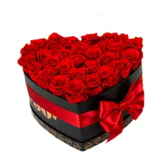 AIROSA - Rosas Preservadas Royal AIROSA - Box Corazón 30-34 Rosas Rojas