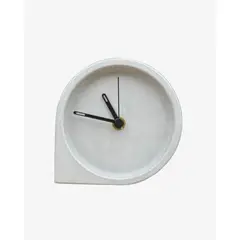 LAR DANIELSEN - Tempo - Reloj decorativo de concreto
