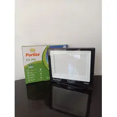 GENERICO - REFLECTOR LED 200 WATTS.