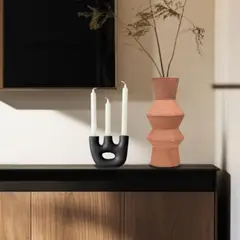 LAR DANIELSEN - Jarrón terracota con silueta zigzag - 30 cm.