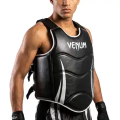 REAL FITNESS PERU - PECHERA DE BOX TALLA L VENUM REAL FITNESS PERU