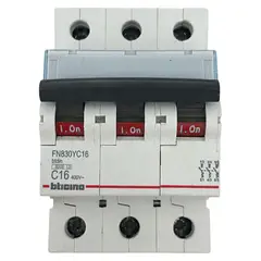 BTICINO - Interruptor Termomagnético 3x16A