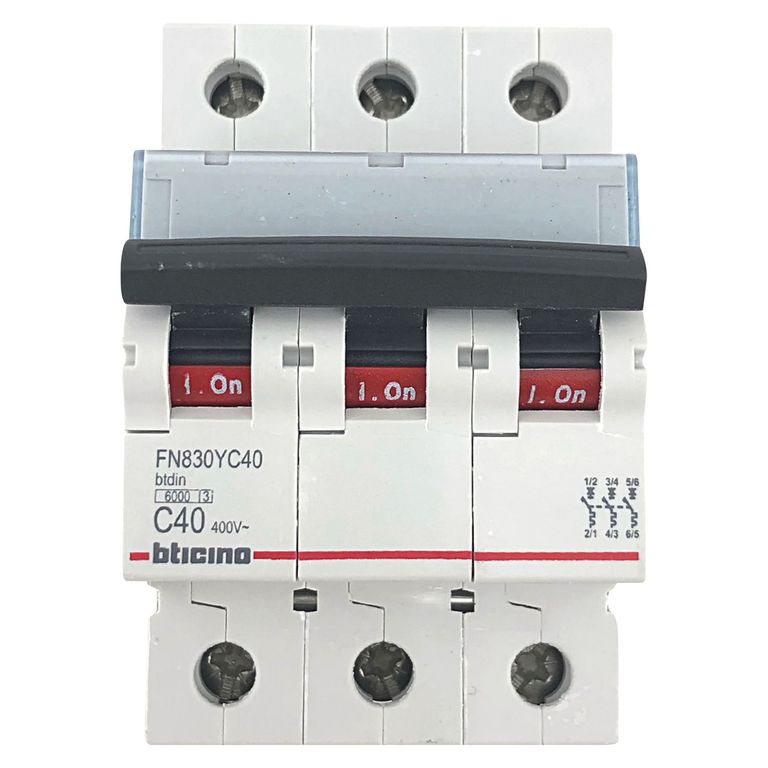 Interruptor Termomagnético 3x40A Bticino