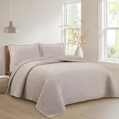 JUST HOME COLLECTION - Cubrecama Clásico Velvet King Beige