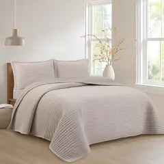 JUST HOME COLLECTION - Cubrecama Clásico Velvet Super King Beige